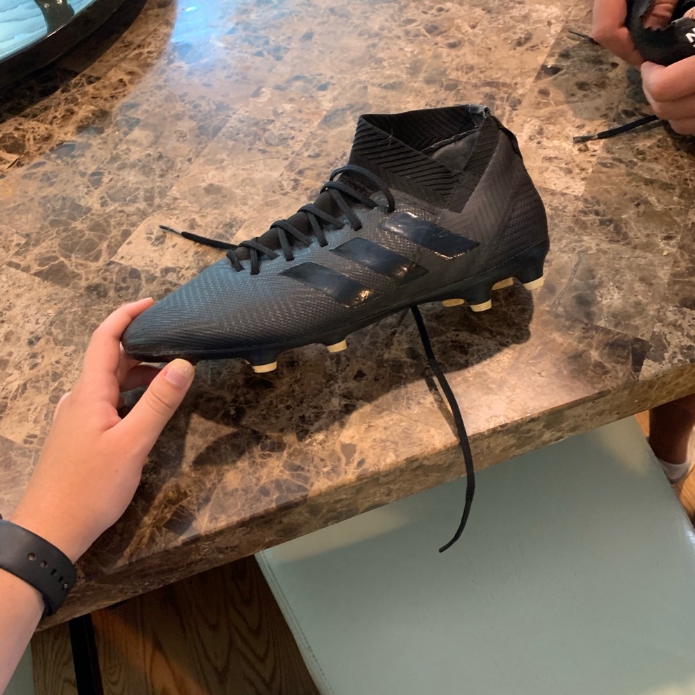 Men’s Nemeziz soccer cleats